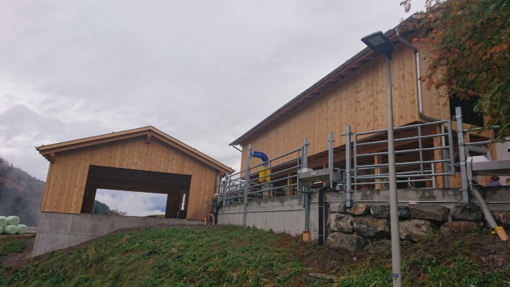 Aussenansicht Misthaus und Liegeboxen