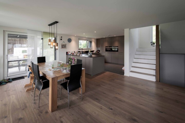 Küche und Esszimmer