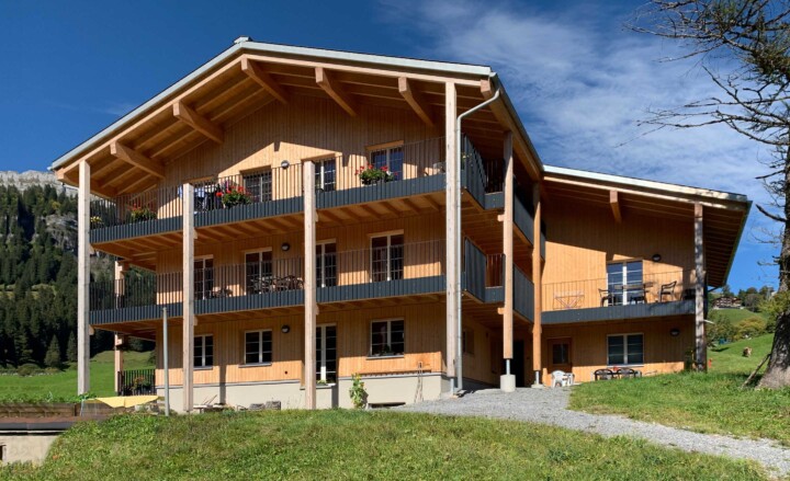 Aussenansicht mit Balkon