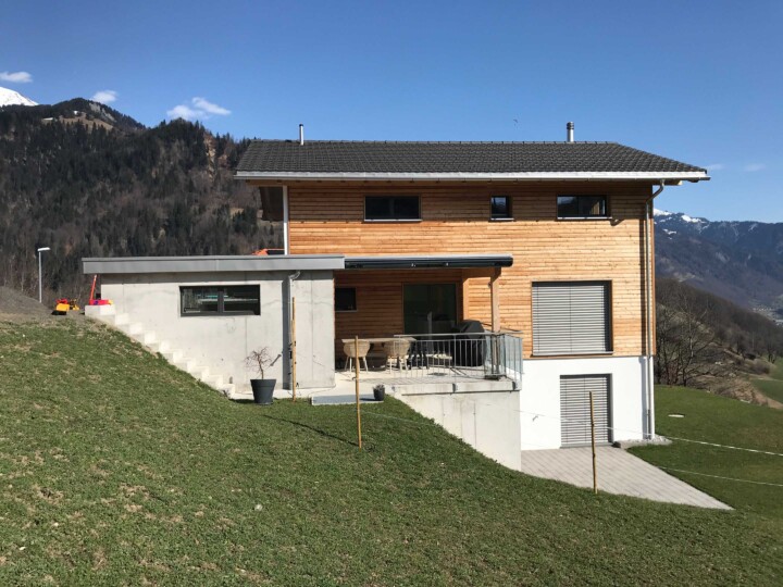 Aussenansicht mit Sitzplatz