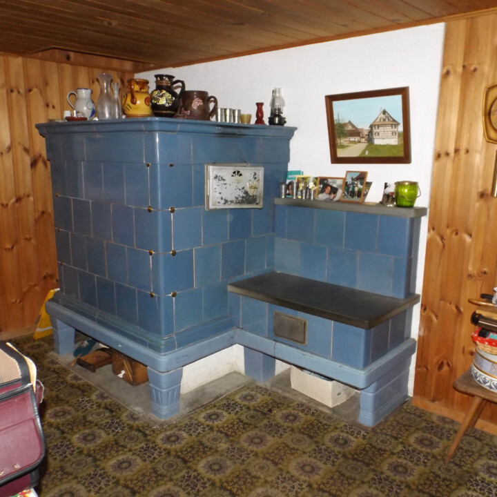 Alter Kachelofen