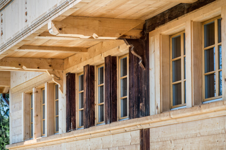 Fenster schräg seitlich